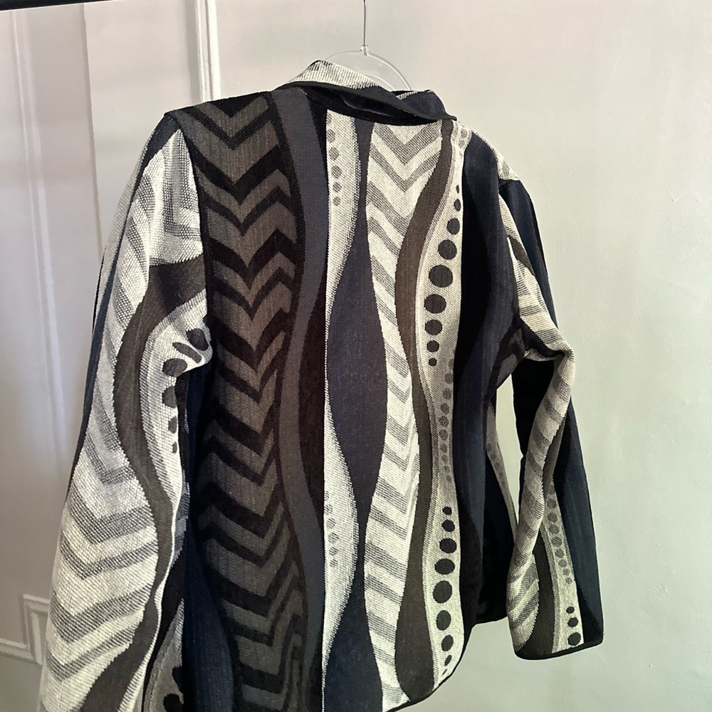 Reversible Multicolor Patterned Jacket - Picture 9 of 10